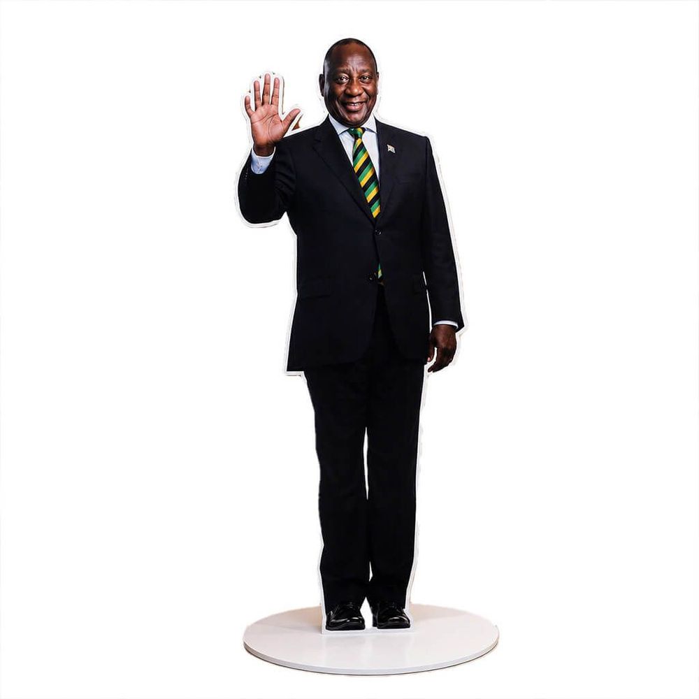 https://d8iyajey3ayln.cloudfront.net/images/product/Custom_Life_Size_Cutouts_1_.jpg