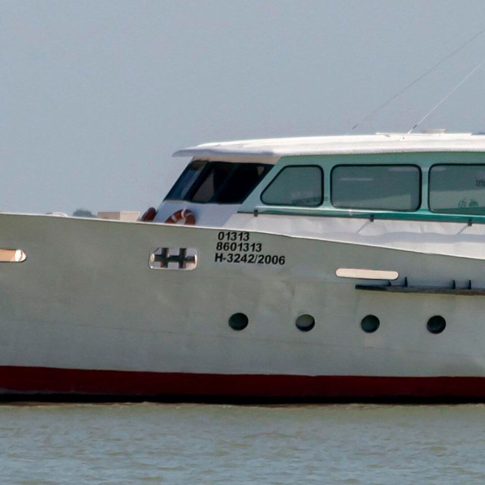 05 - Boat Lettering & Decals