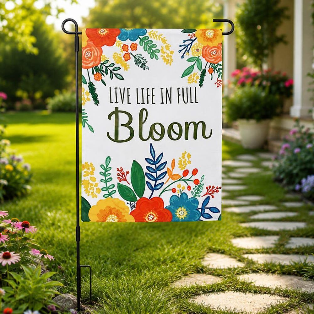 https://d8iyajey3ayln.cloudfront.net/images/products_gallery_images/Garden_flag_2_.jpg